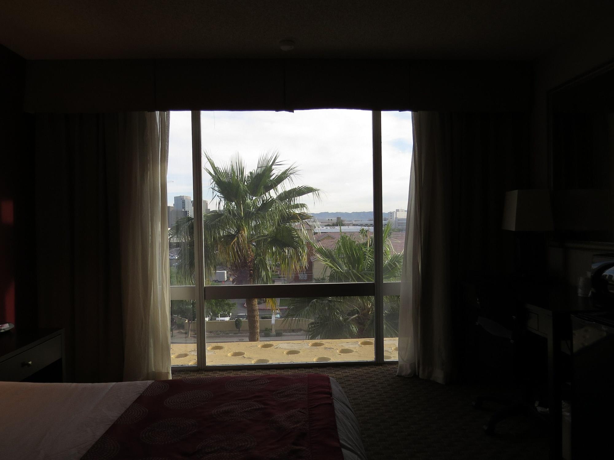 Holiday Inn Express & Suites Phoenix - Midtown, An Ihg Hotel Eksteriør bilde